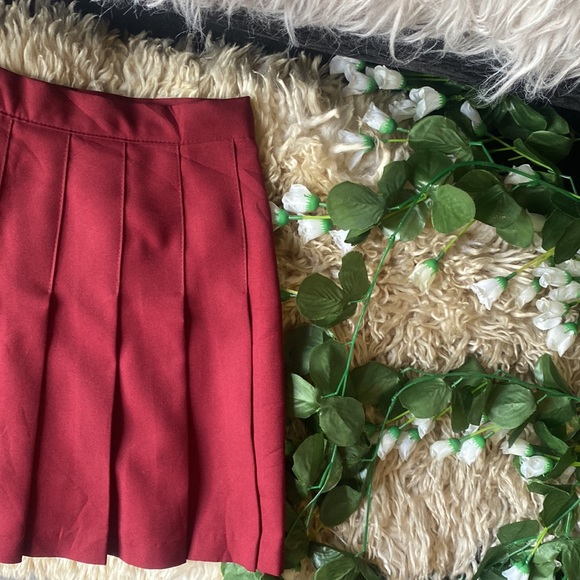 Instagram/Reels famous skirt - Picture 3 of 7